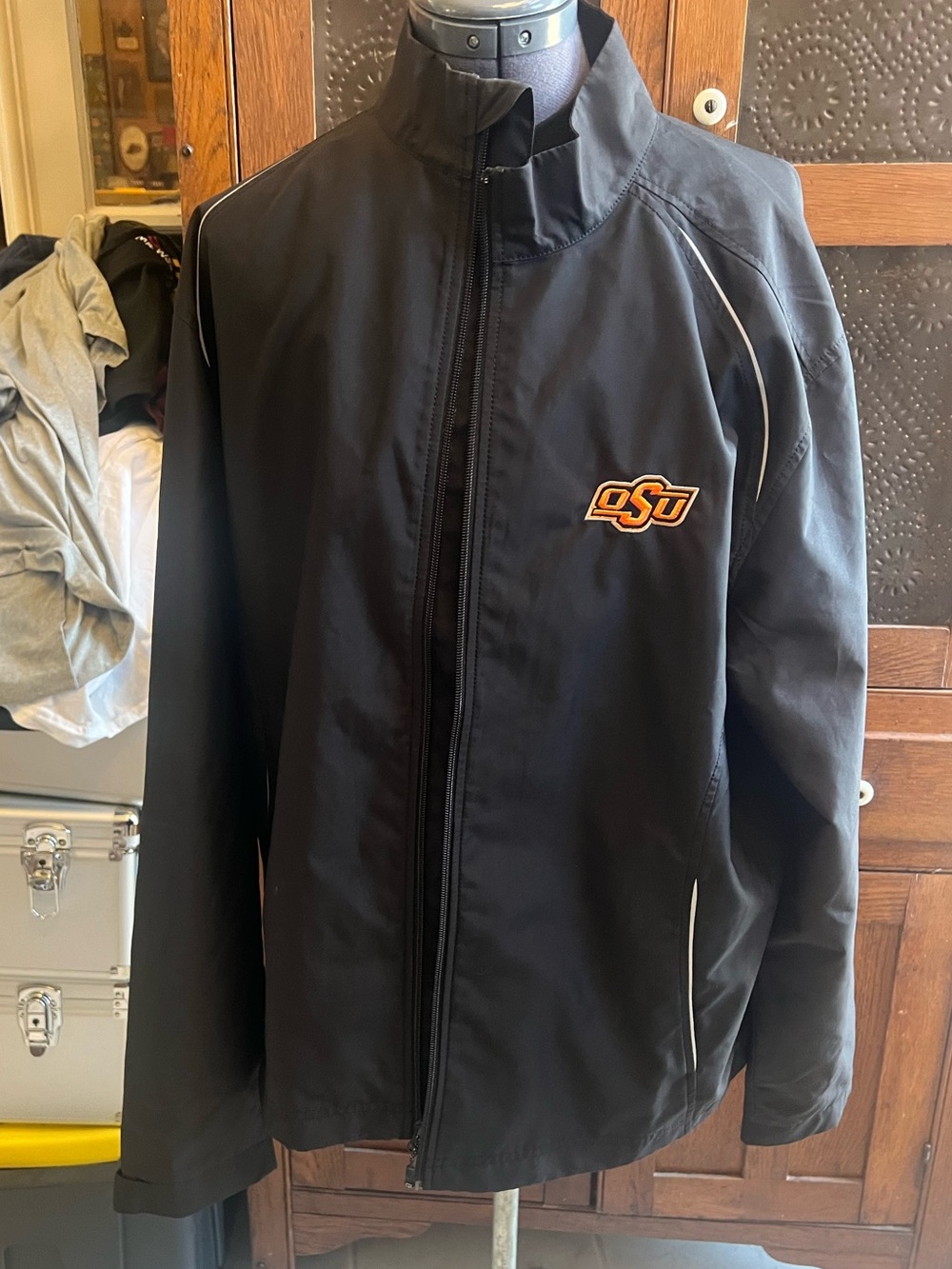 Oklahoma State windbreaker by Cutter Buck size L